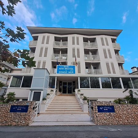 New Bristol Sport Hotel Чезенатико Экстерьер фото