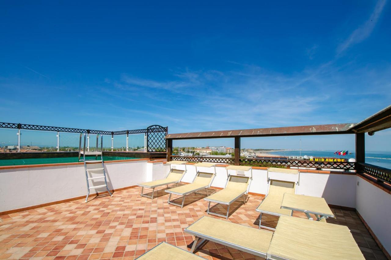 New Bristol Sport Hotel Чезенатико Экстерьер фото