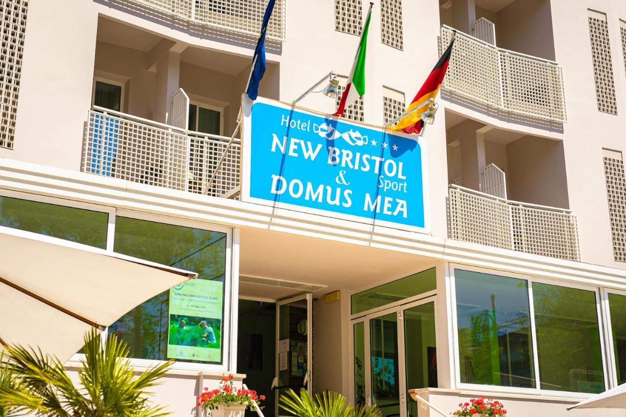 New Bristol Sport Hotel Чезенатико Экстерьер фото