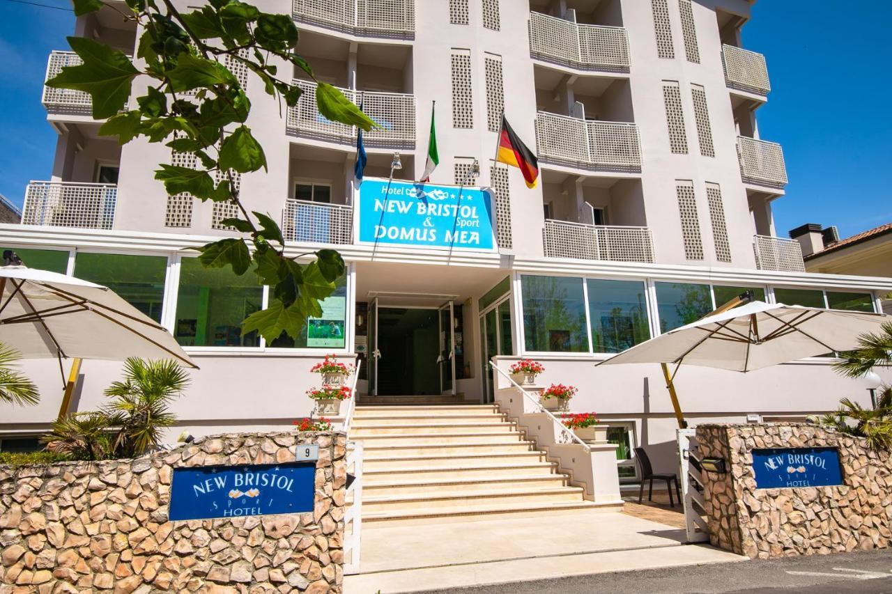 New Bristol Sport Hotel Чезенатико Экстерьер фото